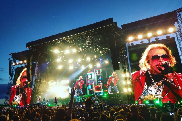 Guns N' Roses ao vivo no Passeio Marítimo de Algés: 57.800 pessoas ficaram 25 anos mais novas