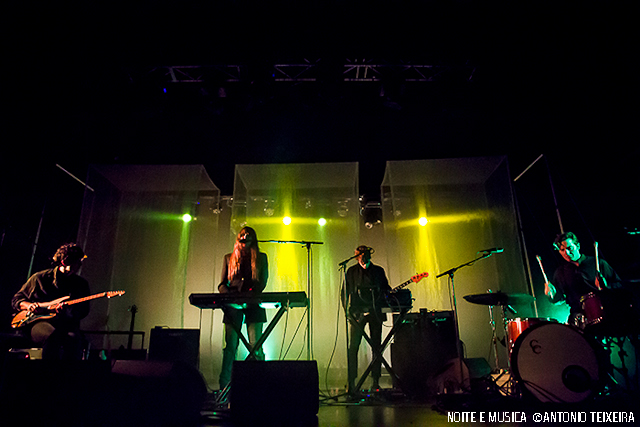 Beach House ao vivo no Teatro Sá da Bandeira, no Porto [fotogaleria]