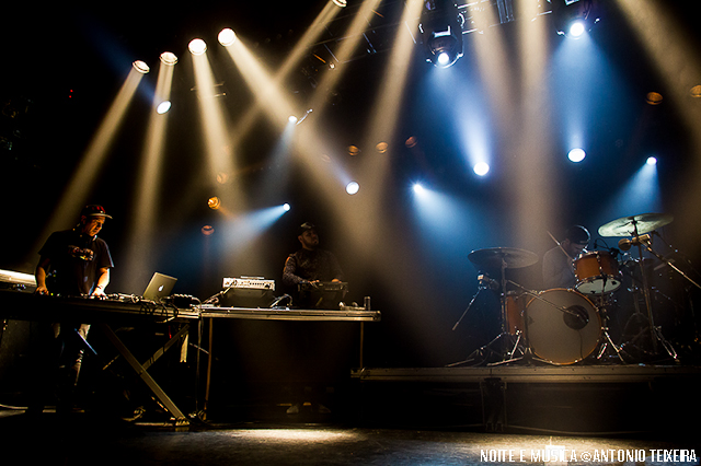 Orelha Negra ao vivo no Hard Club, Porto [fotos + texto]