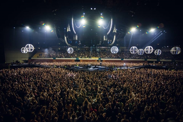 Muse ao vivo na MEO Arena: Drones eletrizam Lisboa