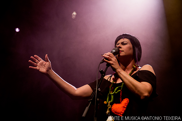 Viviane ao vivo na Casa da Música, no Porto [fotos + texto]