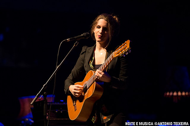 Luísa Sobral na Casa da Música: a arte intimista de Luísa [fotos + texto]