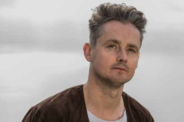 Tom Chaplin dos Keane e Diogo Piçarra no MEO Marés Vivas