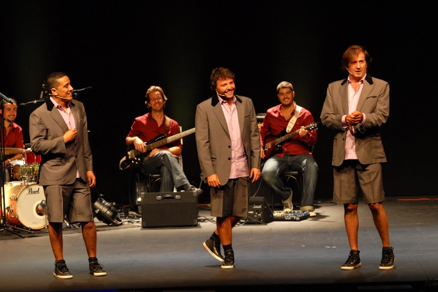 Commedia a la Carte levam "Os Melhores do Mundo" a Lisboa e Porto Commedia a la Carte levam "Os Melhores do Mundo" a Lisboa e Porto