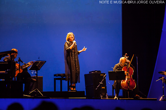 Carminho canta Tom Jobim: uma noite de homenagens na Altice Arena