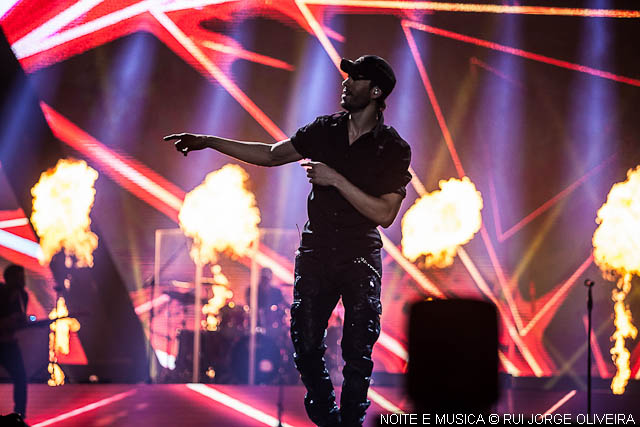 Enrique Iglesias ao vivo na Altice Arena: 60 minutos de ansiedade para "bailar" [fotogaleria + texto]