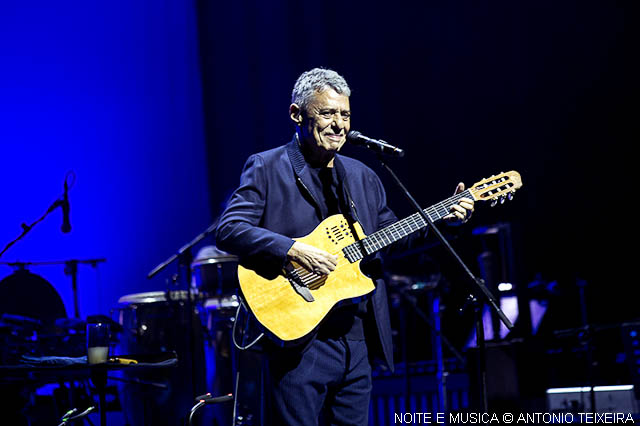 Chico Buarque ao vivo no Coliseu do Porto: A Caravana passou pelas estradas do Norte [fotos + texto]