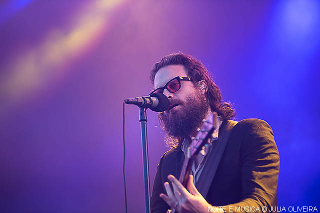 Father John Misty no NOS Primavera Sound: Uma voz quente neste sunset cinzento