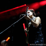 Vodafone Paredes de Coura: uma voz gigantesca no meio de tanta timidez em Big Thief