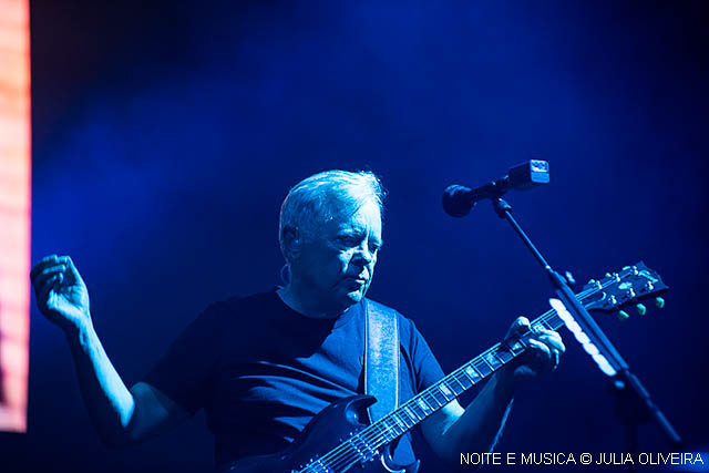 New Order no Vodafone Paredes de Coura: os rapazes da velha guarda mostram como se faz