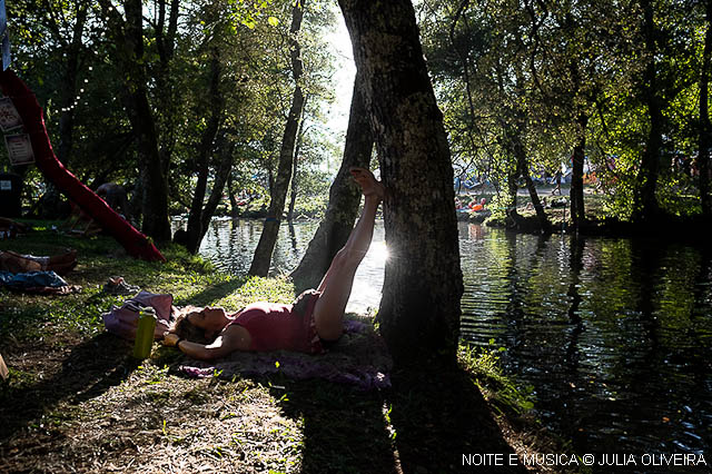 Vodafone Paredes de Coura: Couraíso à beira rio onde se celebra a música, o tempo abranda e as preocupações tiram férias