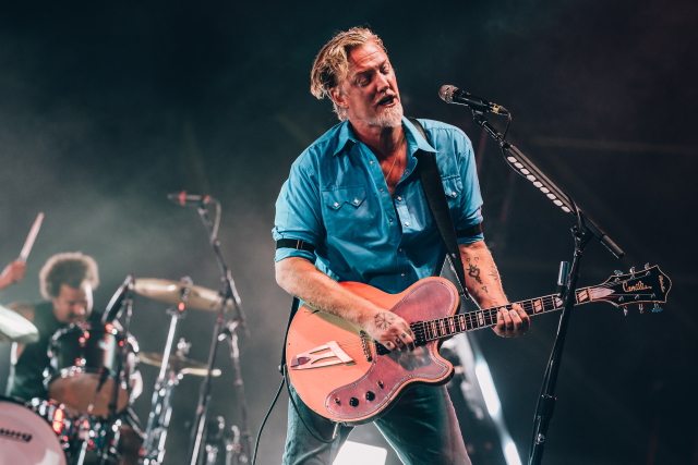 Queens of the Stone Age destronaram o Deus Sol e Sam Smith fez Vénus corar no último dia do NOS Alive