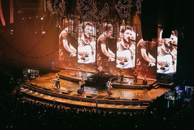 Mumford & Sons no Campo Pequeno: Coros e palmas para um regresso há muito aguardado