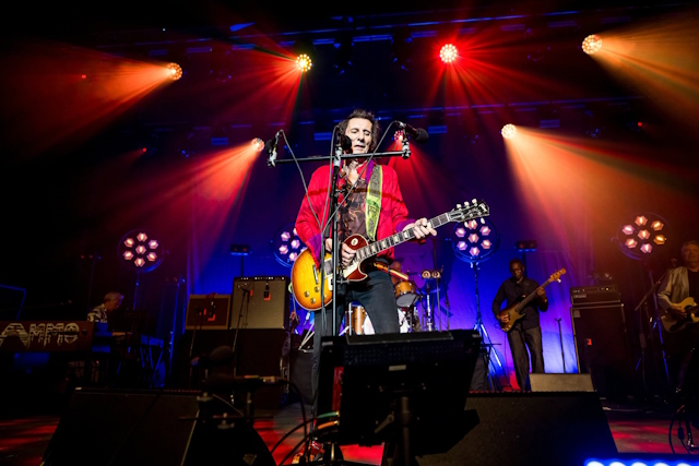 Ronnie Wood no Coliseu de Lisboa: Seis décadas de rock sem precisar de olhar para o retrovisor Ronnie Wood no Coliseu de Lisboa: Seis décadas de rock sem precisar de olhar para o retrovisor
